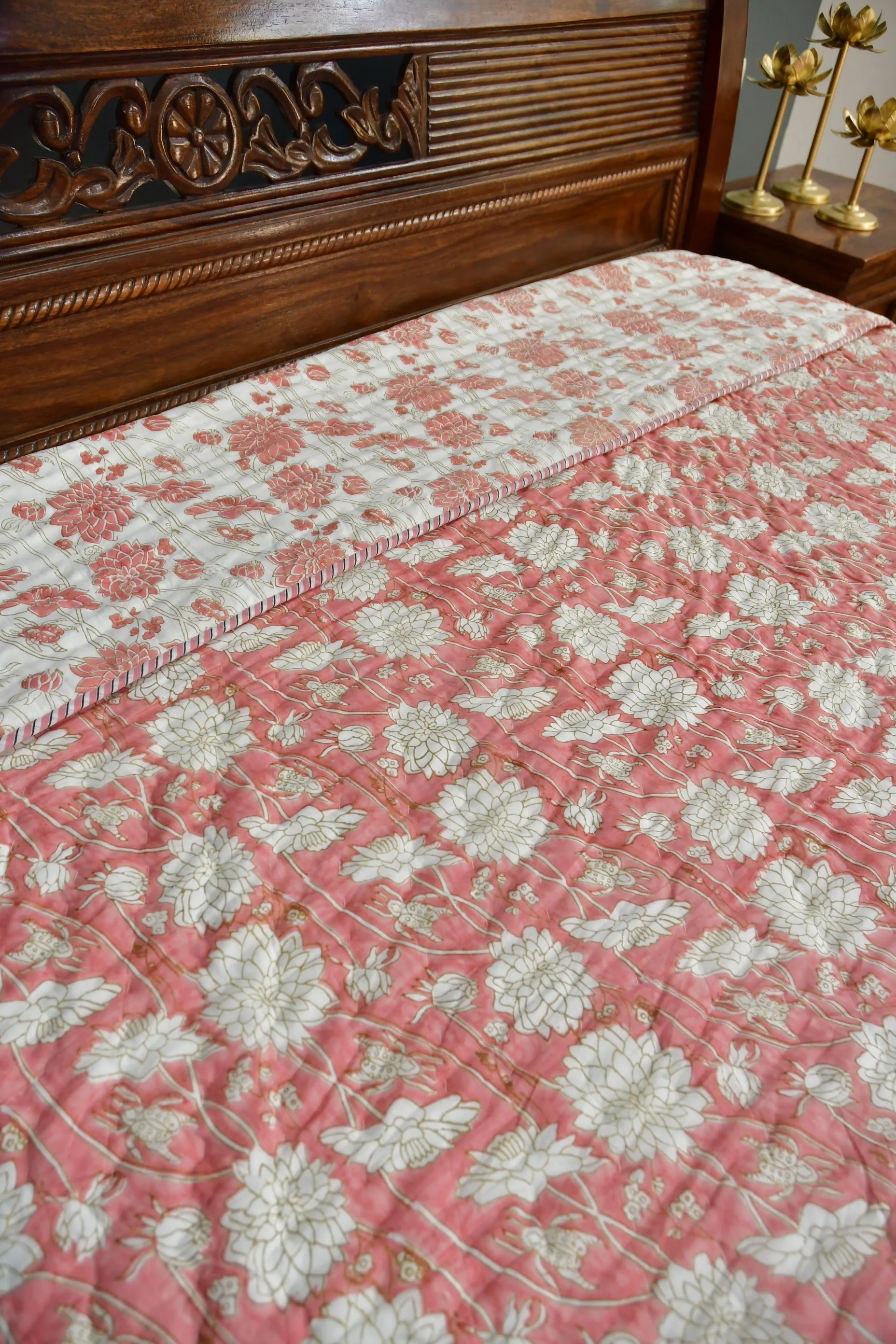 Pink Floral Quilt, Reversible Comfort : Jaipur Elegance