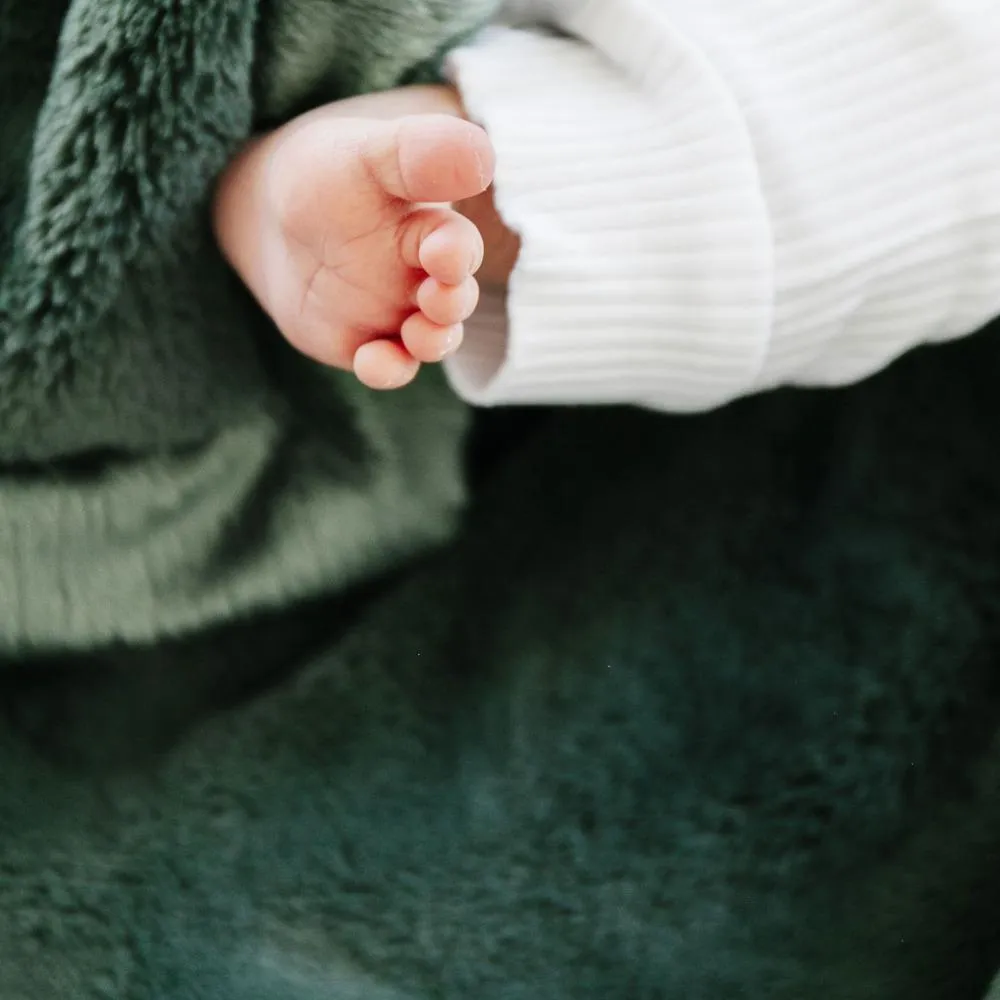 Saranoni Lush Receiving Blanket | Hunter