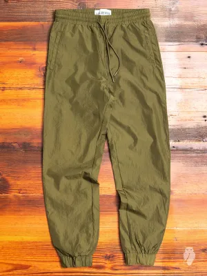 Track Pants in Crisp Olive